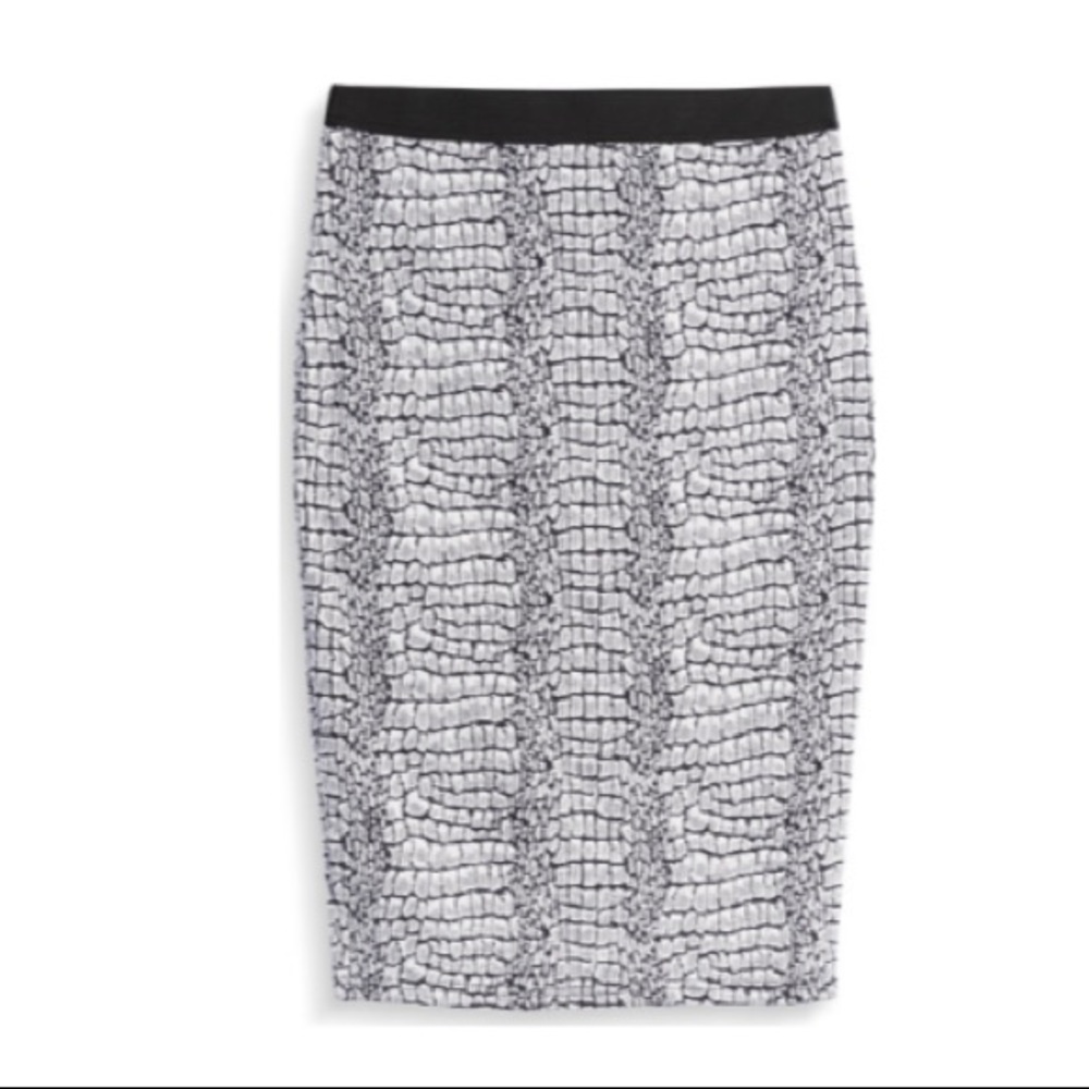 NWT Stitchfix Brenna pull on pencil skirt Medium